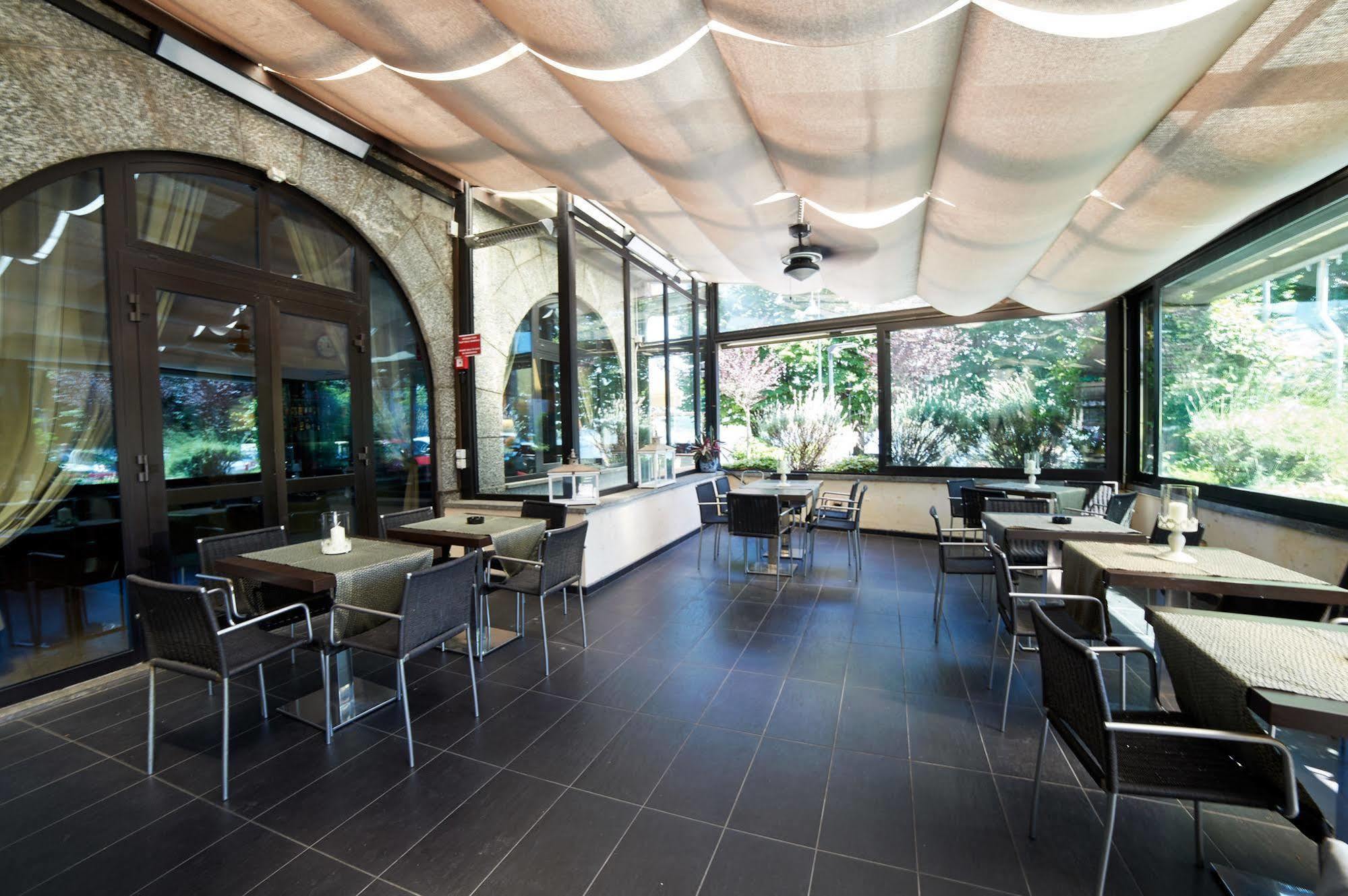 Hotel Giardino Arona Exterior foto